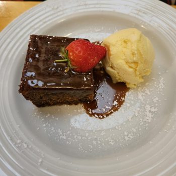 sticky toffee pudding